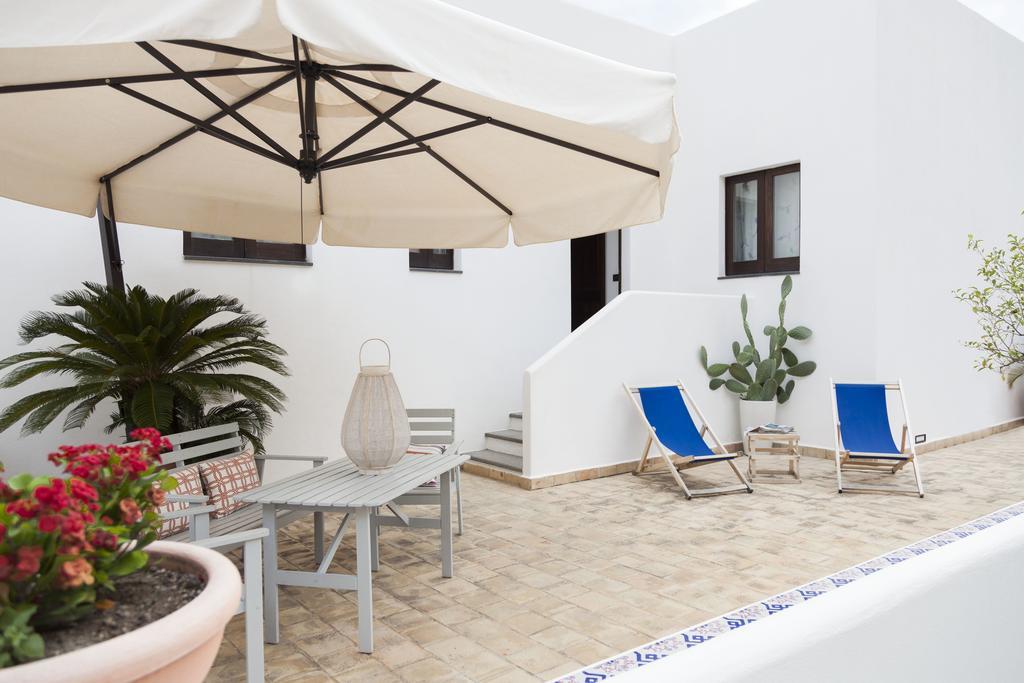 Hotel Mercanti Di Mare Santa Marina Salina Kültér fotó